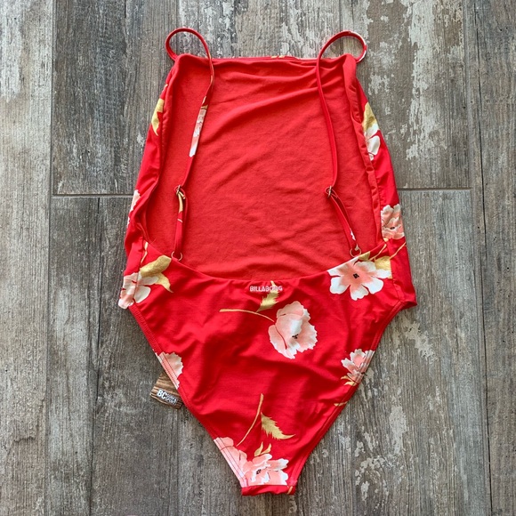 π₯π₯BILLABONG - FLORAL ONE PIECEπ₯π₯ - Picture 5 of 7